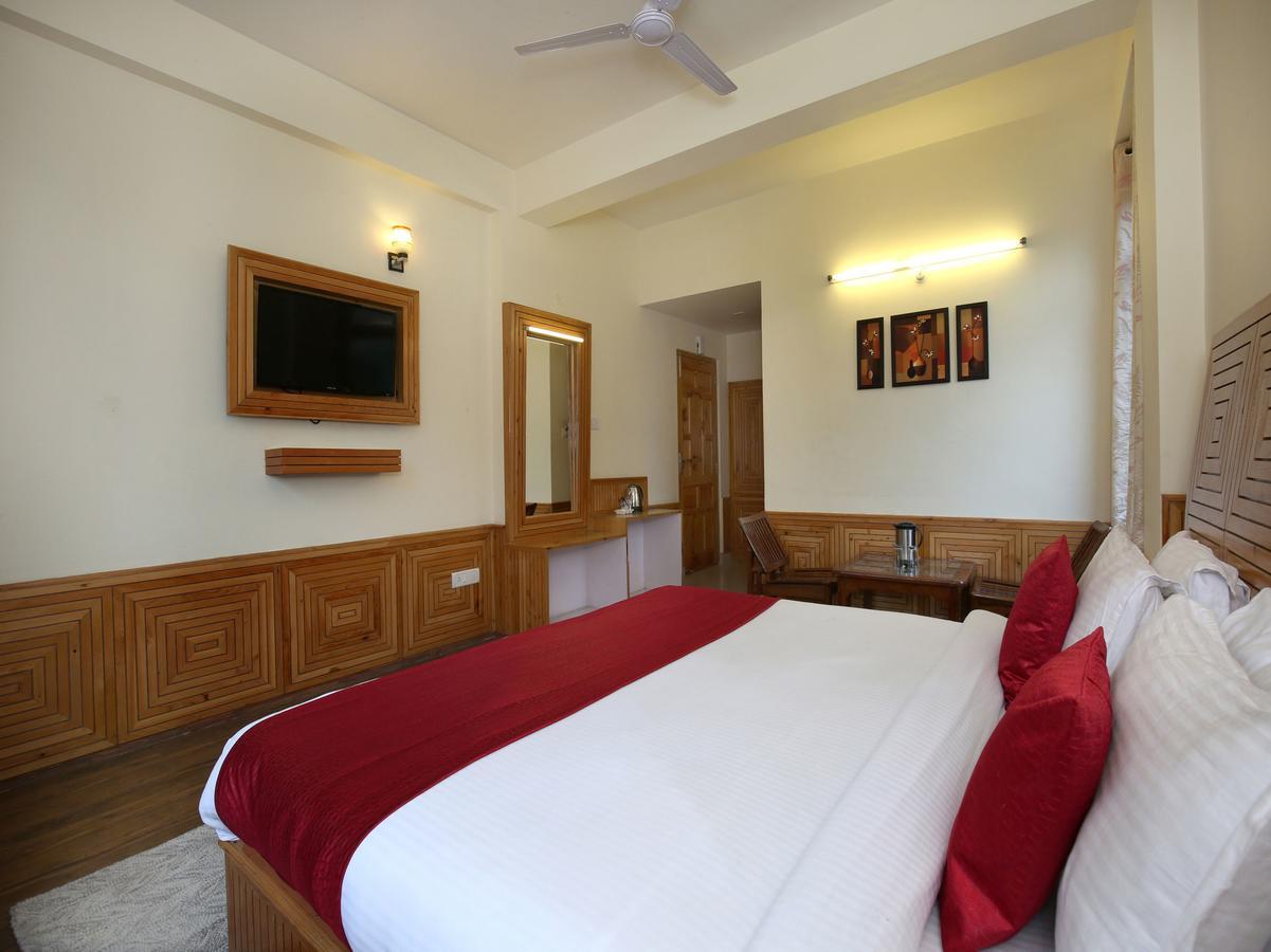 Oyo 10116 Hotel Rhythm Retreat Manāli Extérieur photo