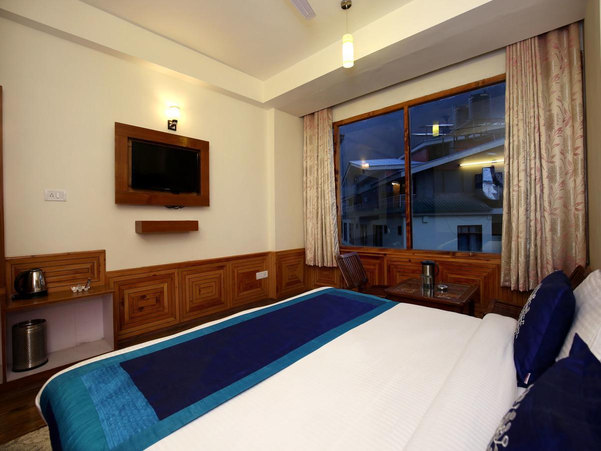 Oyo 10116 Hotel Rhythm Retreat Manāli Extérieur photo